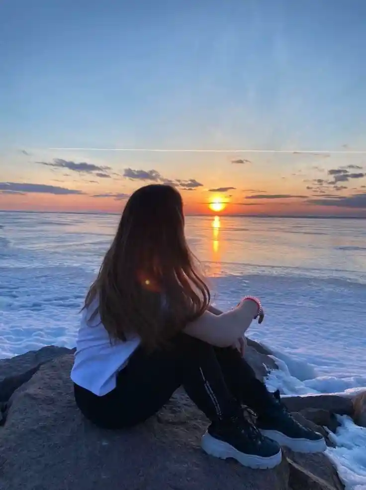Girl WhatsApp DP Image